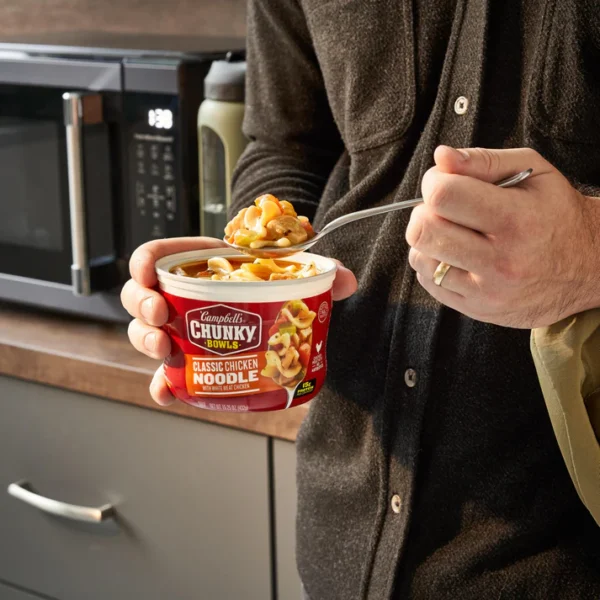 Chunky Soup, Classic Chicken Noodle Soup, 15.25 oz - Image 6